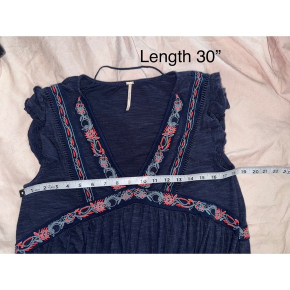 Free people blue embroidered v neck ruffle cap sleeve tunic top oversized small - Picture 7 of 7